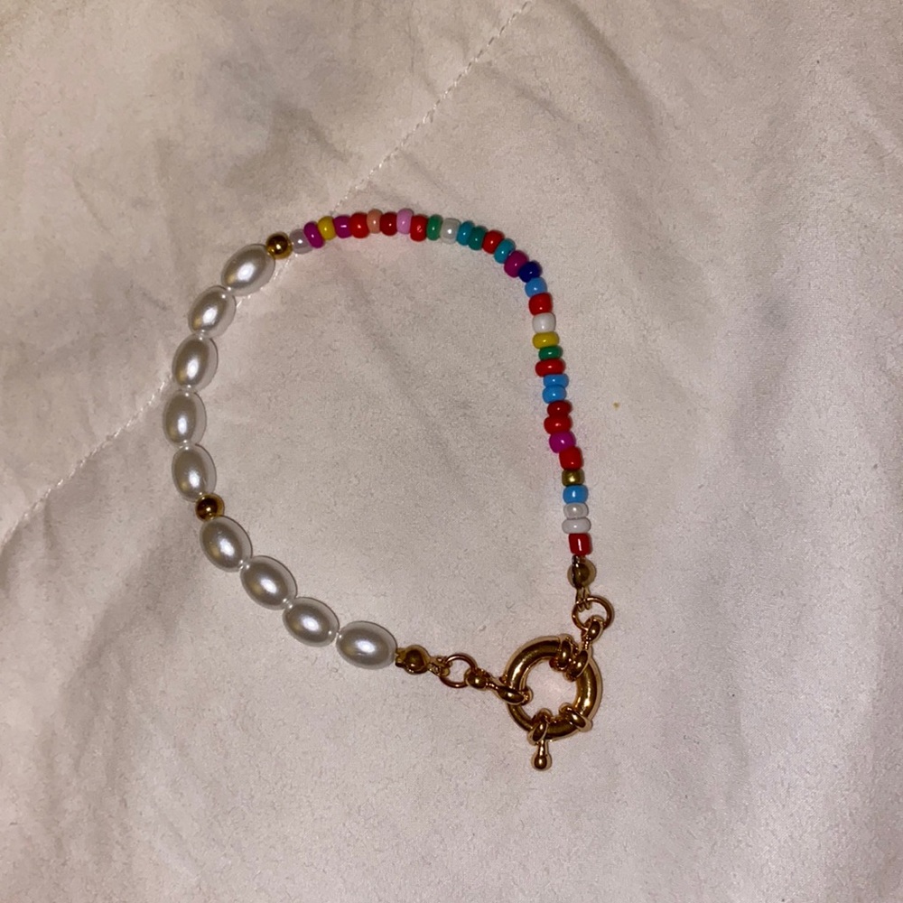 Small multi color bracelet